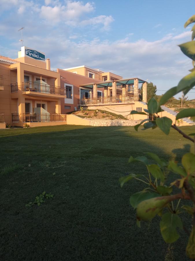 Finiki Plaza Aparthotel Methoni  Exterior foto