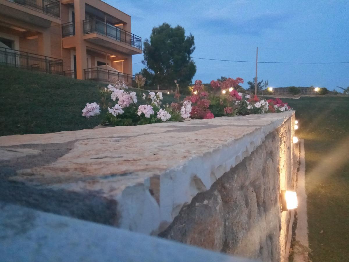 Finiki Plaza Aparthotel Methoni  Exterior foto