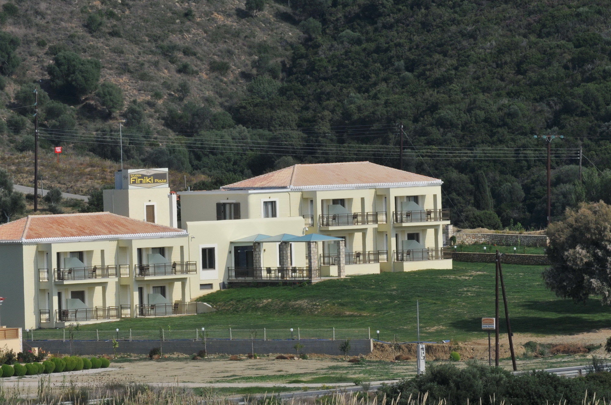 Finiki Plaza Aparthotel Methoni  Exterior foto