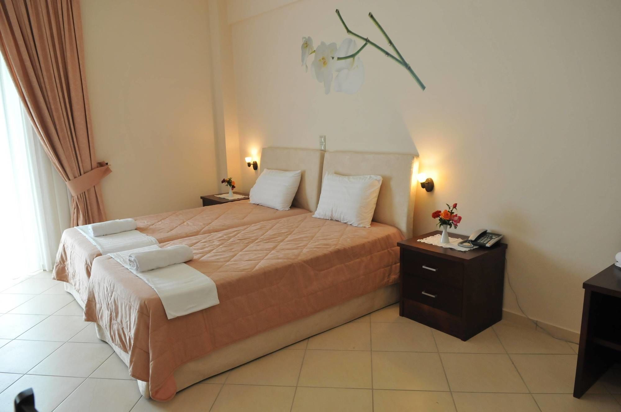Finiki Plaza Aparthotel Methoni  Exterior foto