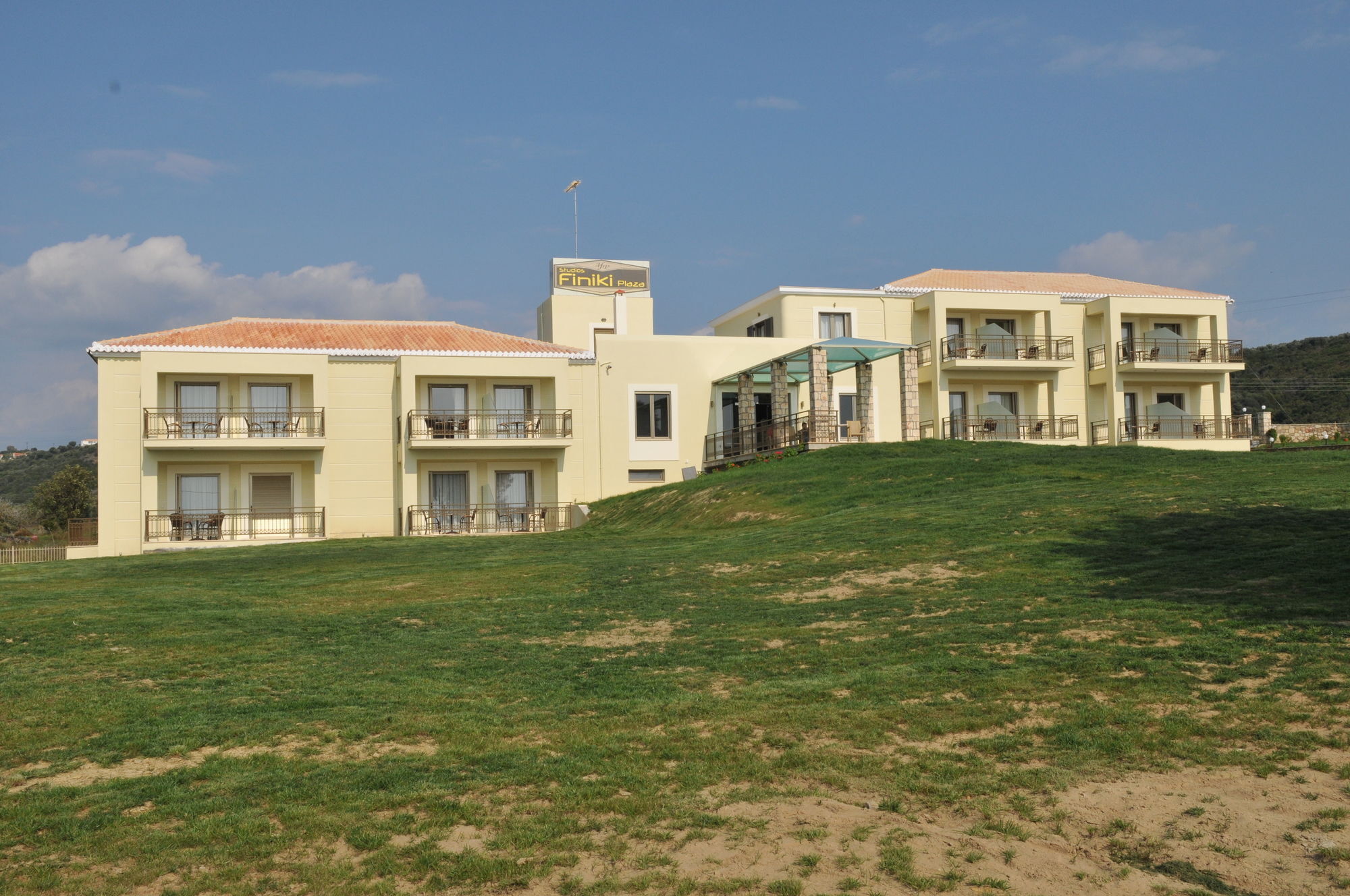 Finiki Plaza Aparthotel Methoni  Exterior foto